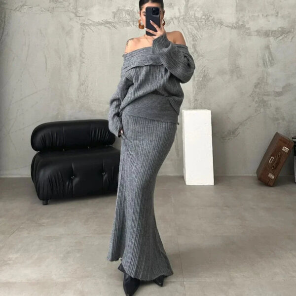 Clara - Ensemble élégant composé d'un pull à épaules dénudées et d'une jupe en tricot ajustée – Image 2