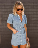 Cressida - Robe en jean à manches bouffantes, patte de boutonnage et ceinture