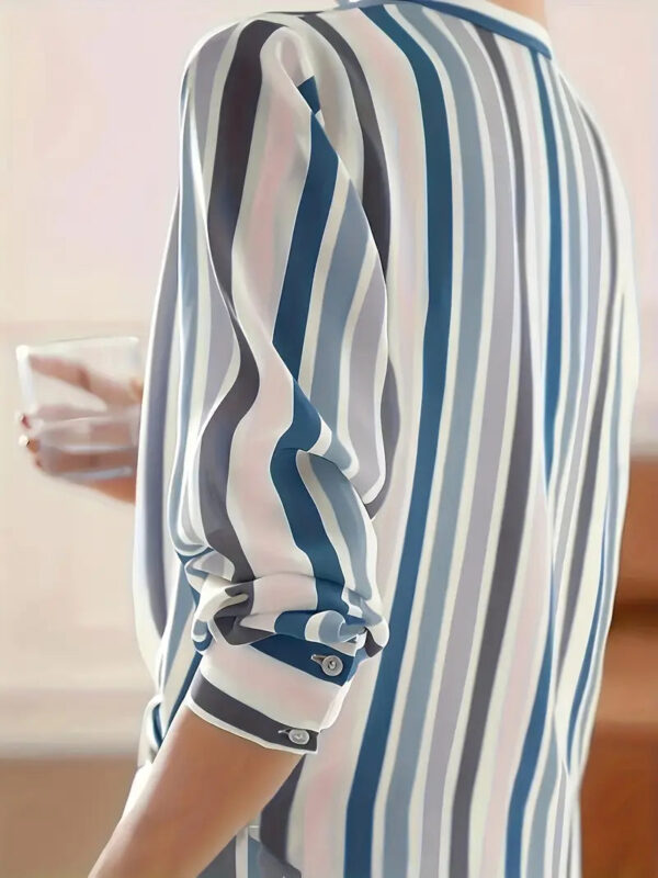 Dovie - Chemise boutonnée décontractée à rayures pour femme – Image 2