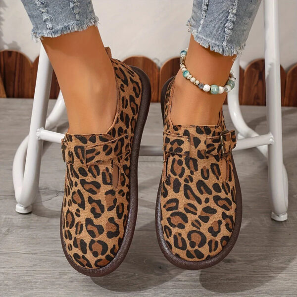 Ingrada - Chaussures plates pour femmes à imprimé léopard – Image 4