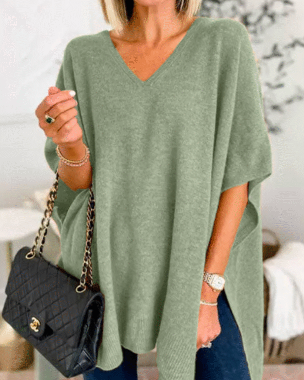 Adeline - Pull-over poncho solide à col V et coupe ample – Image 6