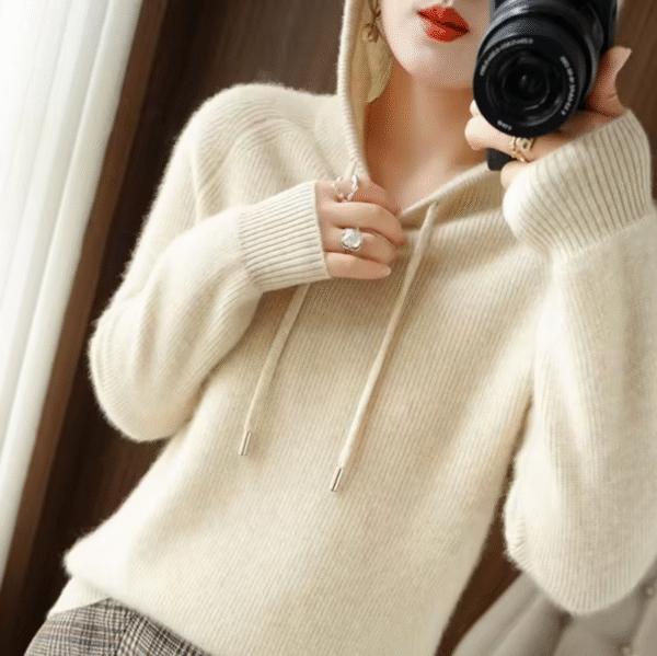 Cenna – Sweat à capuche en cachemire tricoté – Image 4