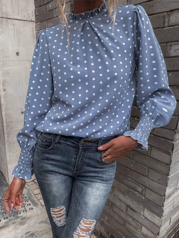 Elsie - Chemisier élégant à pois et manches froncées pour femme – Image 4