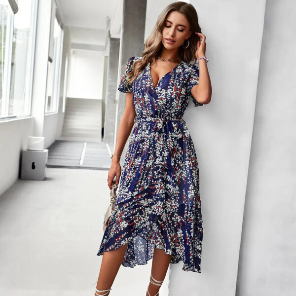 Celeste - Robe à manches courtes à col en V pour dames – Image 4