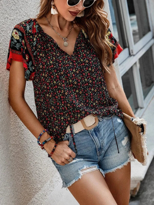Fidelia - Élégante blouse pour femmes à motifs floraux et manches courtes – Image 6