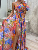 Flora - Une robe maxi mode à épaules découvertes