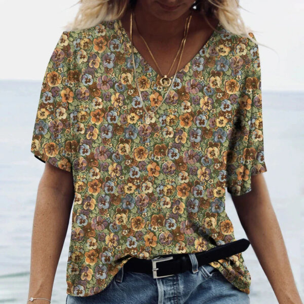 Flaviana - Kurzärmeliges Shirt mit V-Ausschnitt – Image 5