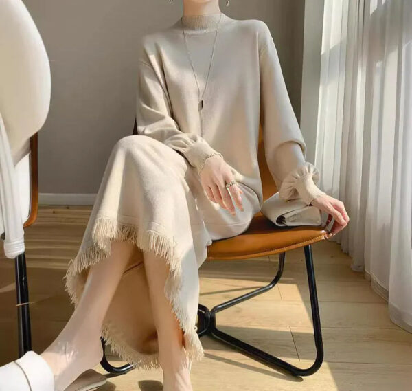 Martha - Robe élégante en maille avec franges – Image 2