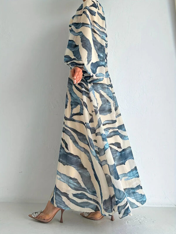 Chloe - Robe longue élégante imprimée avec ceinture – Image 6