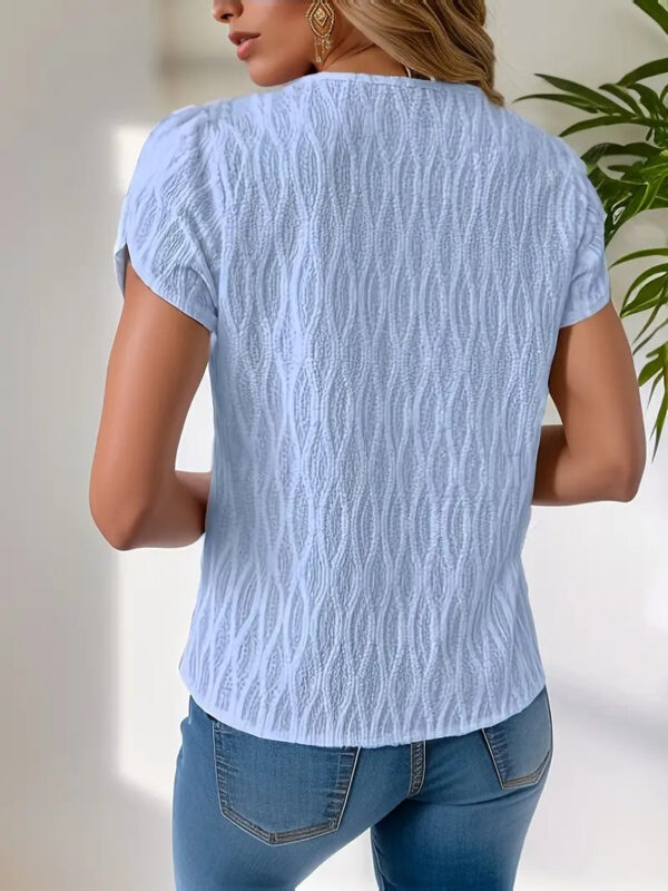 Jeanette - Chemise élégante à encolure asymétrique – Image 6