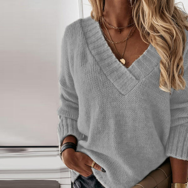 Diane - Pull en tricot respirant à col en V – Image 2