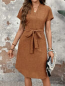 Dolores - Robe trapèze avec ceinture à la taille