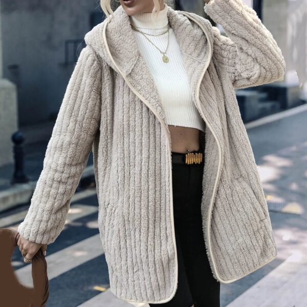 Charlotte - Cardigan chaud à la mode – Image 4