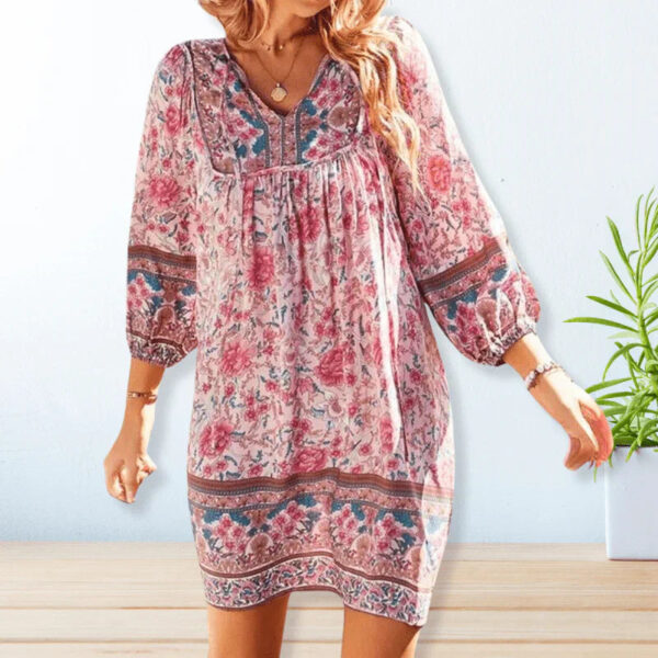 Araminta - Robe bohème à imprimé et coupe fluide pour femme – Image 4