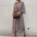 Amanda - Robe élégante à col en V
