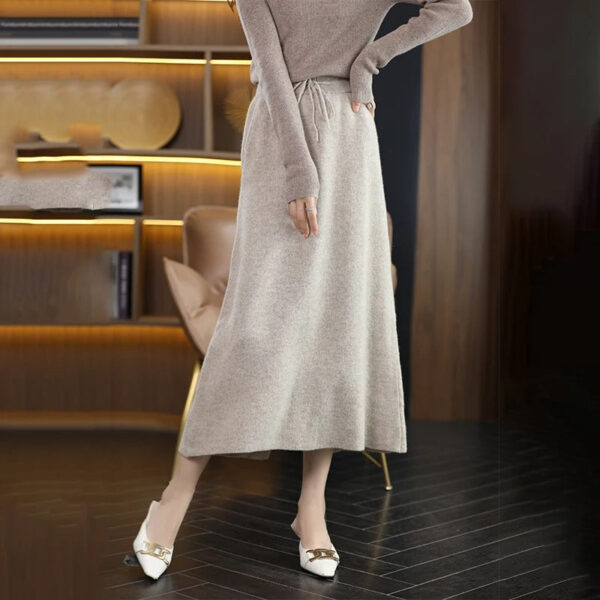 Bernadette - Jupe d'hiver en laine coupe slim – Image 4