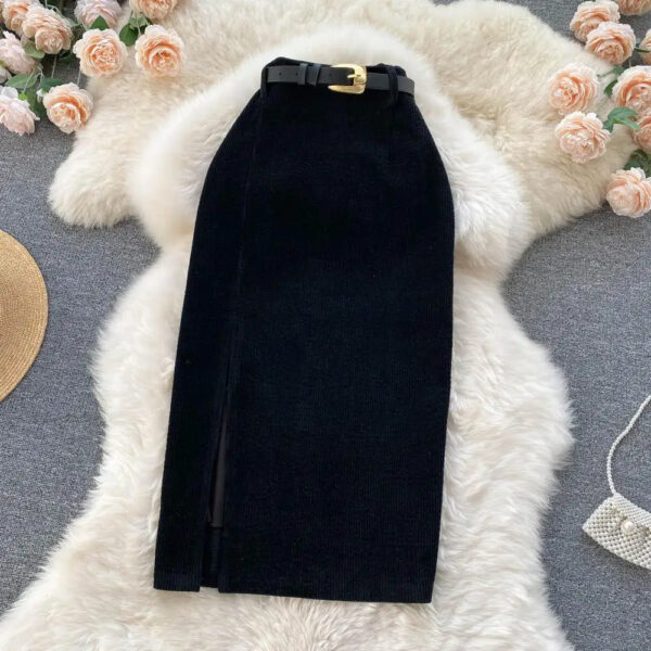 Arabella - Jupe en velours côtelé avec fente latérale et taille haute – Image 2