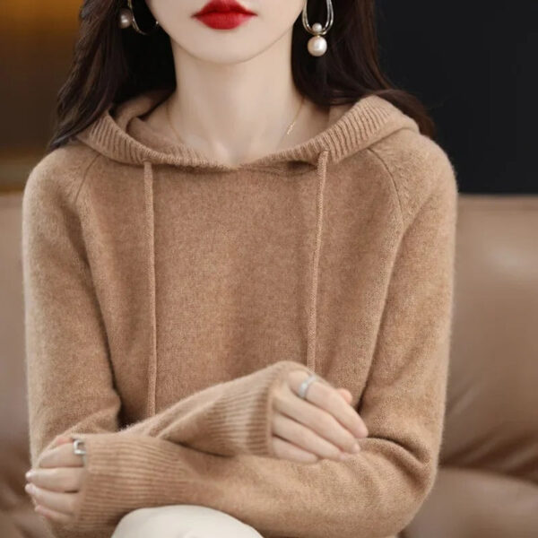 Agnes - Pull en tricot à capuche – Image 3