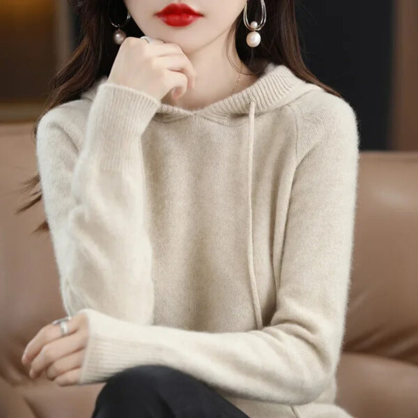 Agnes - Pull en tricot à capuche – Image 2